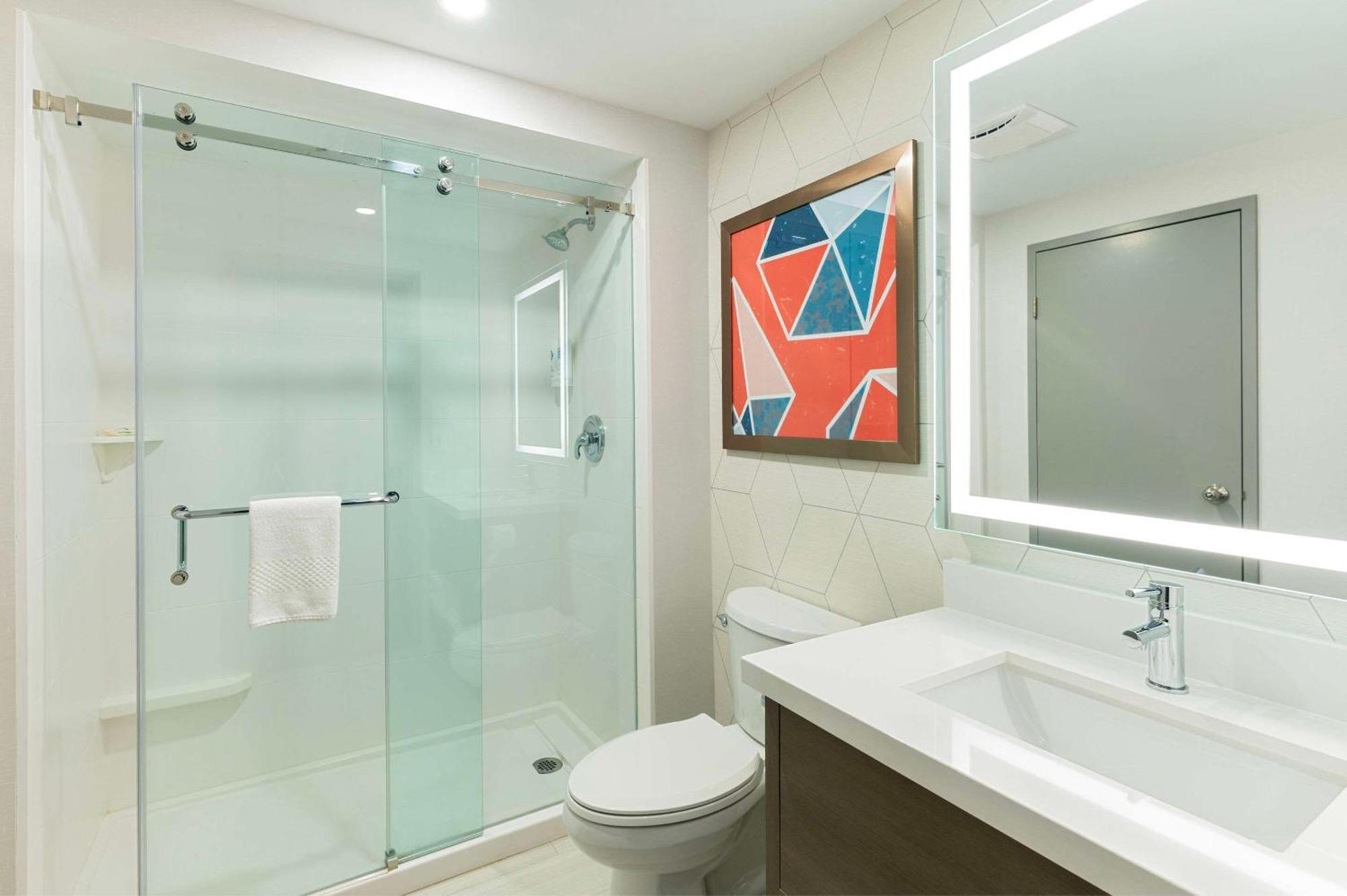 Comfort Suites London Eksteriør bilde